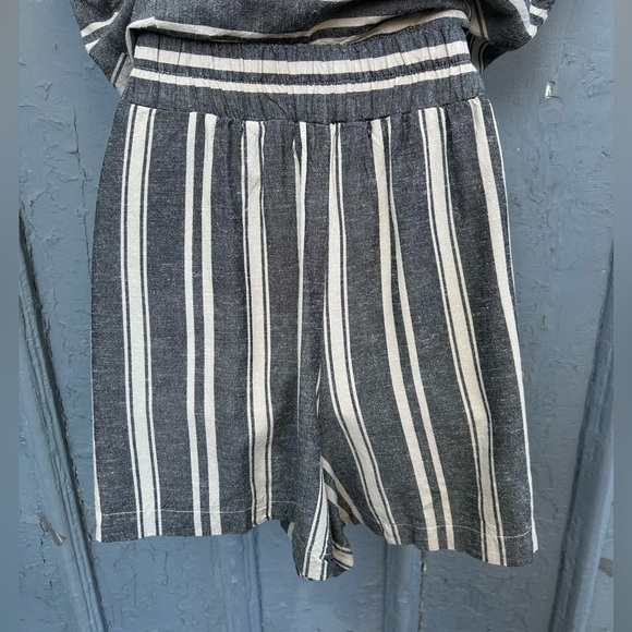 Cokluch striped Linen blend crop top, M, and shorts, L, set - Picture 8 of 13